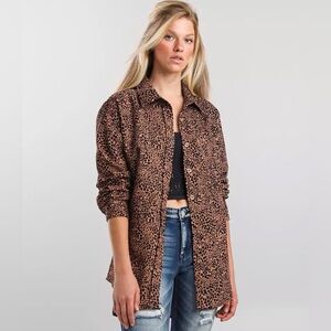 56. Daytrip Cheetah 🐆 Buttondown